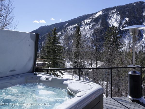 Aspen Home 987658