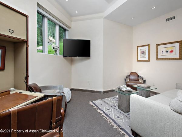 Aspen Home 987658