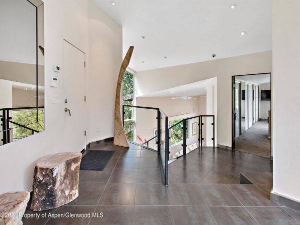 Aspen Home 987658