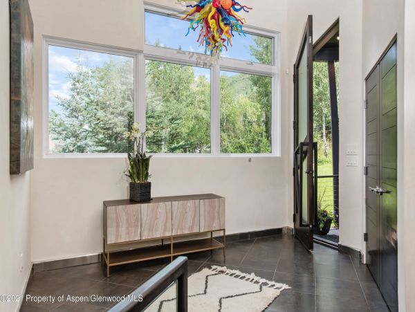 Aspen Home 987658