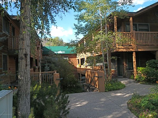 Aspen Home 987662