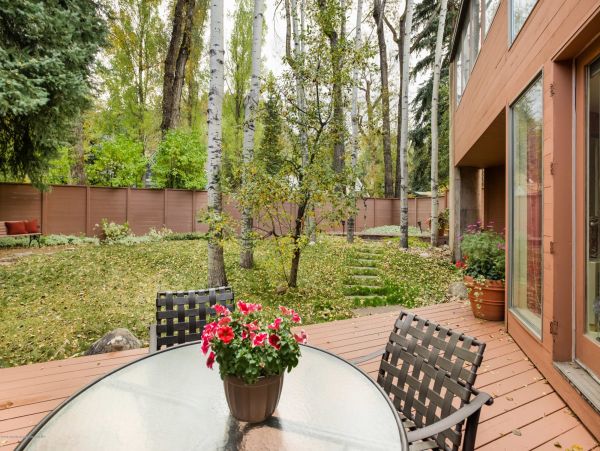 Aspen Home 987669