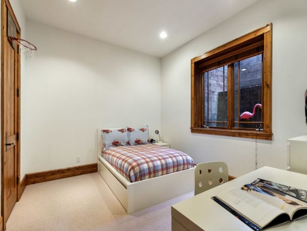 Aspen Home 987671