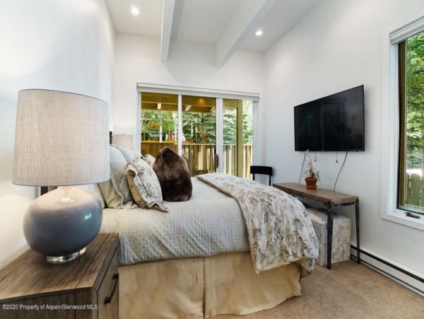 Aspen Home 987672