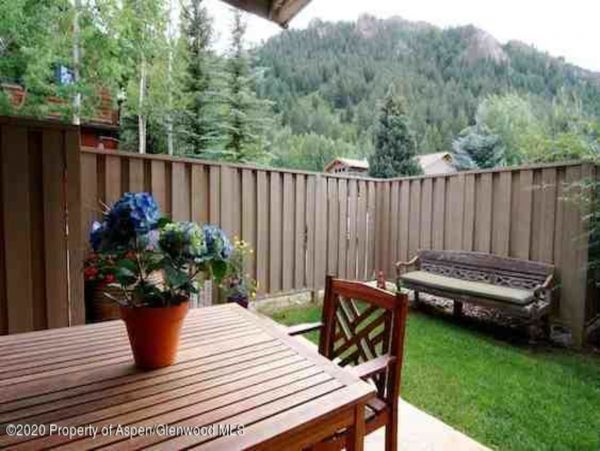 Aspen Home 987672