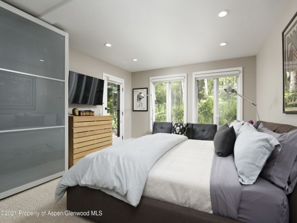 Aspen Home 987673