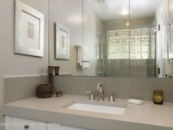 Aspen Home 987673