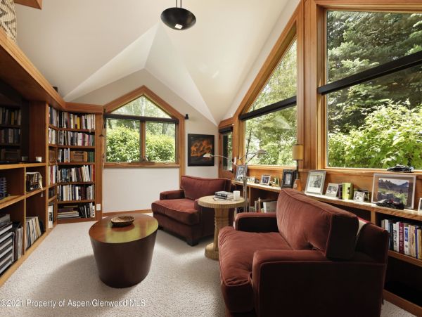 Aspen Home 987673