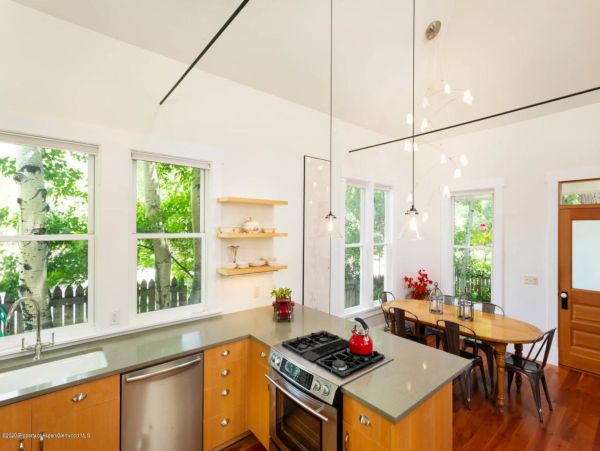Aspen Home 987675