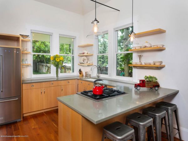 Aspen Home 987675