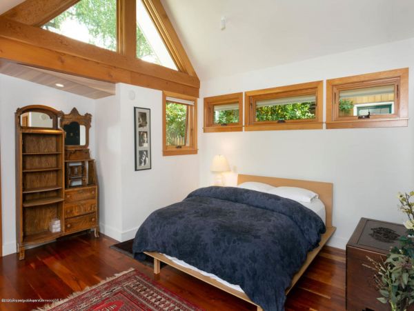 Aspen Home 987675