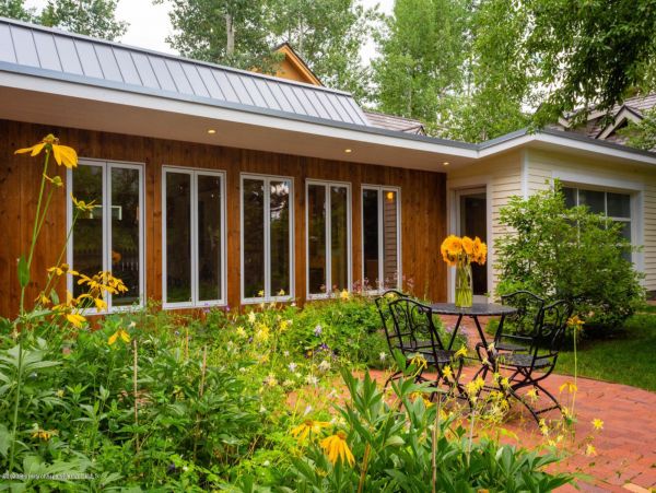 Aspen Home 987675