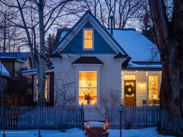 Aspen Home 987675