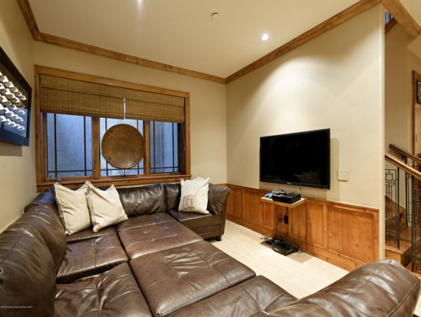 Aspen Home 987676