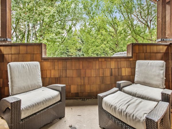 Aspen Home 987676