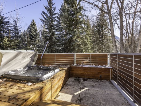 Aspen Home 987678