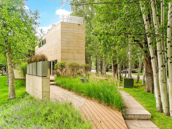 Aspen Home 987678