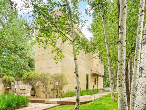 Aspen Home 987678