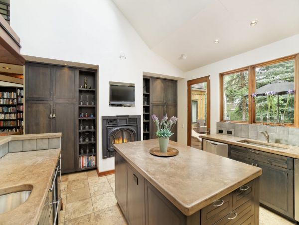 Aspen Home 987679