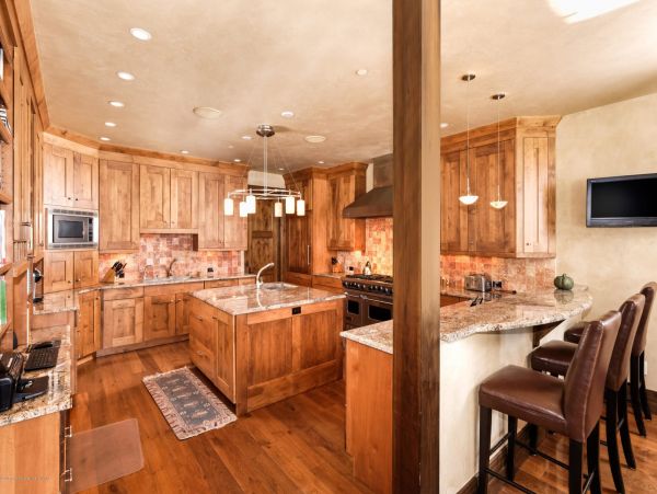 Aspen Home 987680