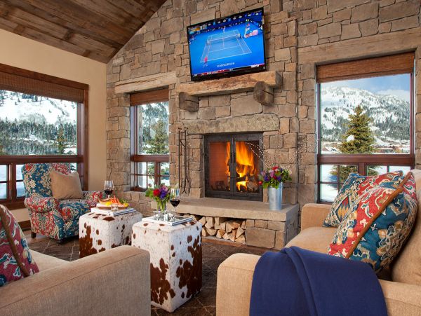 Mountain Views Four Bedrooms Shooting Luxury Cabin in Wilson
