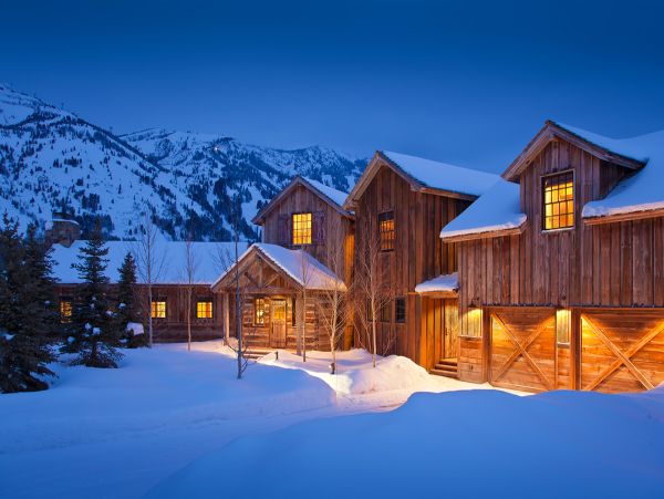 Mountain Views Four Bedrooms Shooting Luxury Cabin in Wilson