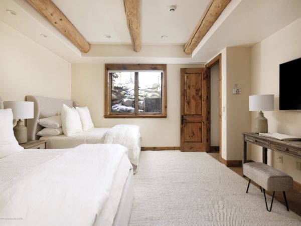 Aspen Home 987706