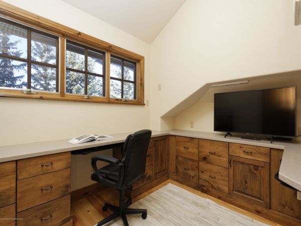 Aspen Home 987706
