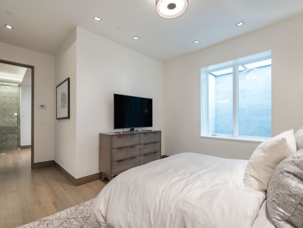 Aspen Home 987715