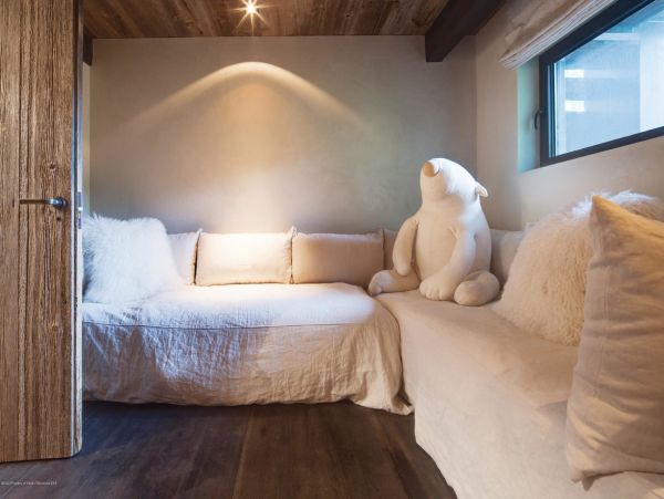 Aspen Home 987724