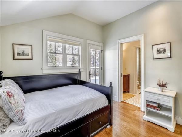 Aspen Home 987735