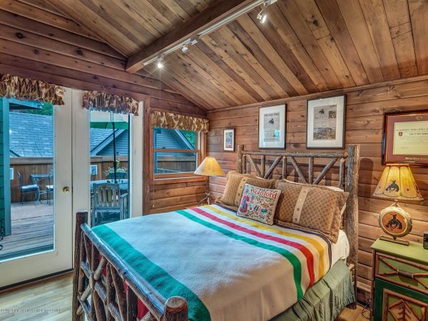 Aspen Home 987740