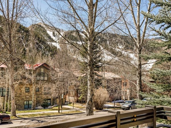 Aspen Home 987743