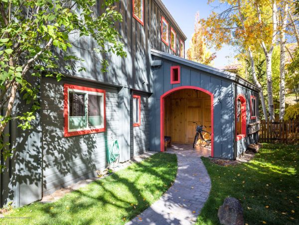 Aspen Home 987750