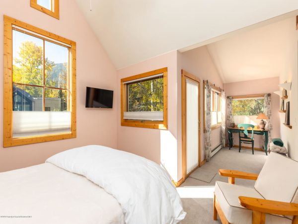 Aspen Home 987750