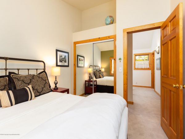 Aspen Home 987750