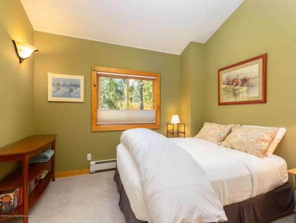 Aspen Home 987750