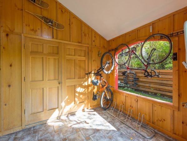 Aspen Home 987750