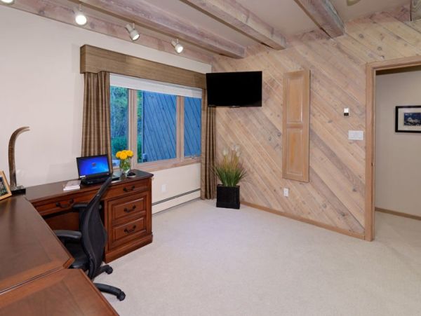 Ski-In/Ski-Out Luxury Home Vacation Rental in Aspen