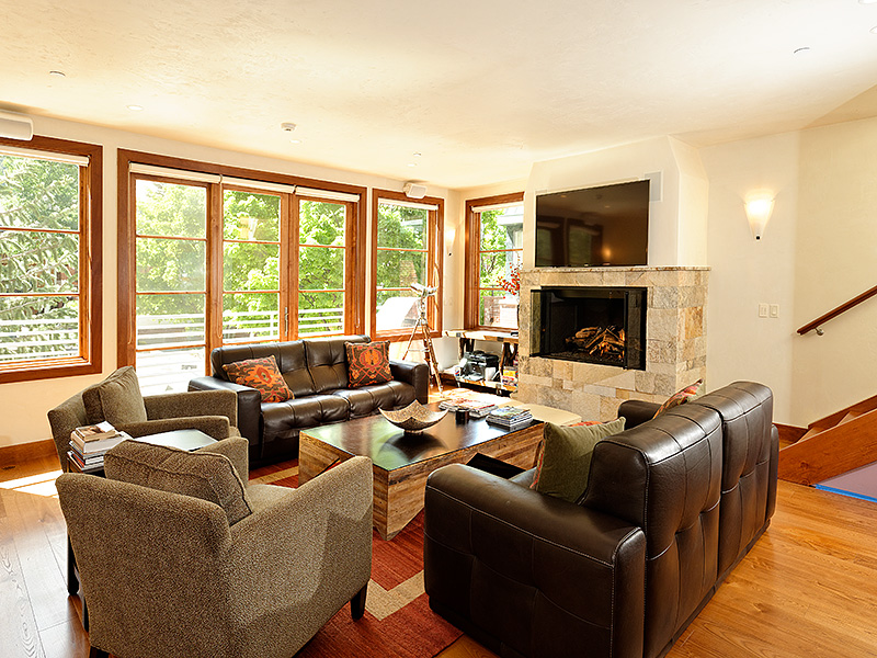 Aspen Condo 987789