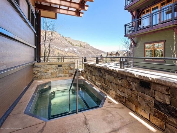 Aspen Condo 987799