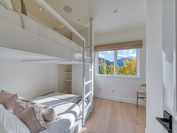 Aspen Home 987802