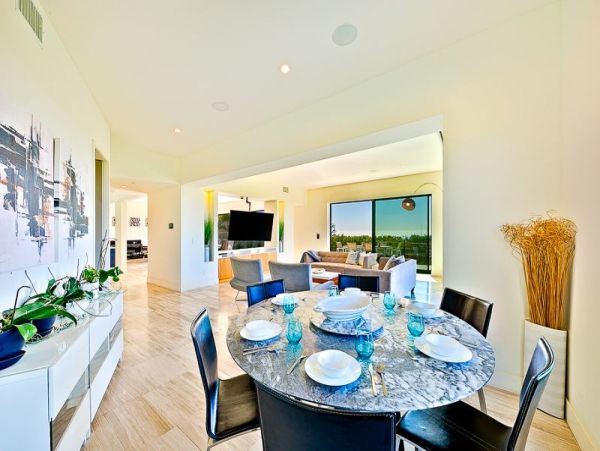 Elegant Ocean View Retreat with Private Pool & Hot Tub in La Jolla