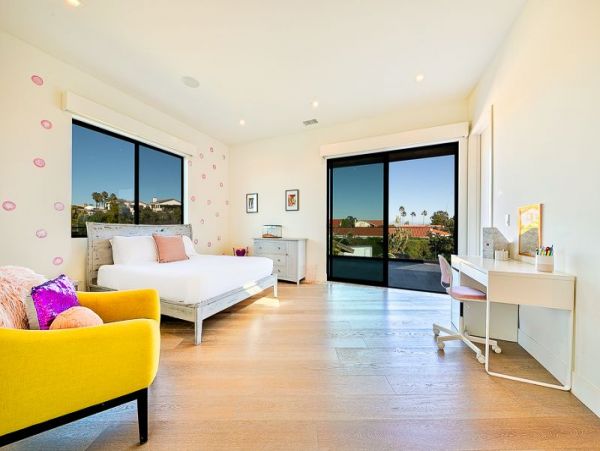 Elegant Ocean View Retreat with Private Pool & Hot Tub in La Jolla