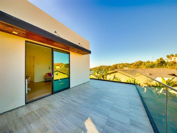 Elegant Ocean View Retreat with Private Pool & Hot Tub in La Jolla