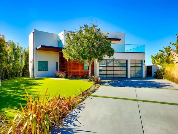 Elegant Ocean View Retreat with Private Pool & Hot Tub in La Jolla