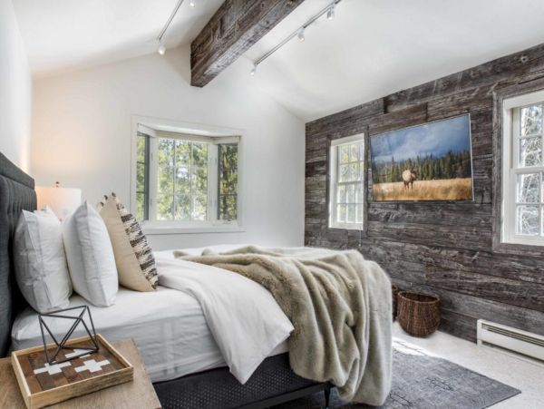 Wilson Vacation Rental 5.2 miles to Lift with 5 Bedroom Sleeps 14