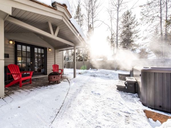 Wilson Vacation Rental 5.2 miles to Lift with 5 Bedroom Sleeps 14