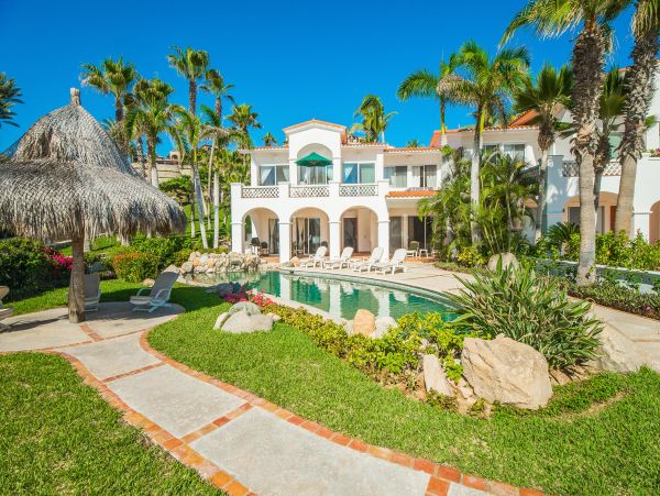 Luxury Vacation Pool Villa in Los Cabos Sleeps 10 Guests