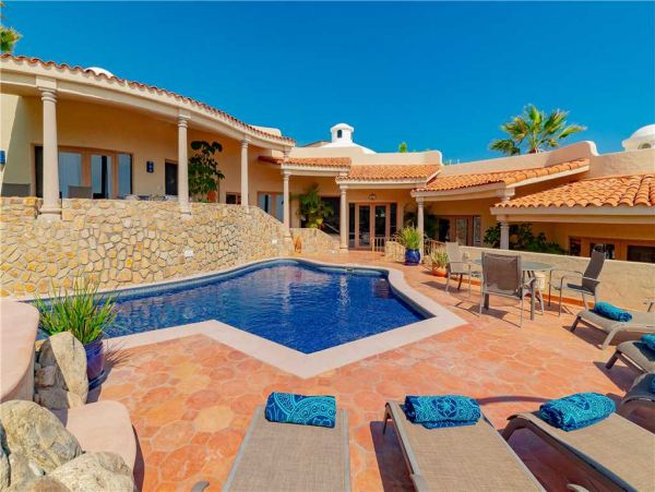LOS CABOS 4 BEDROOM POOL VILLA WITH OCEAN VIEWS